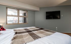 Creekside Slopeside 1Br With Pool, Hot Tub, Bbq