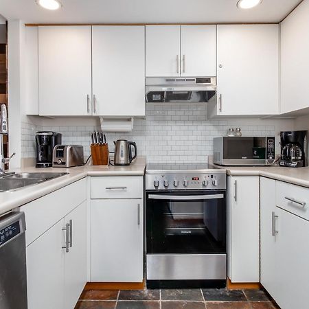 Creekside Slopeside 1Br With Pool, Hot Tub, Bbq Apartment Whistler Exterior photo