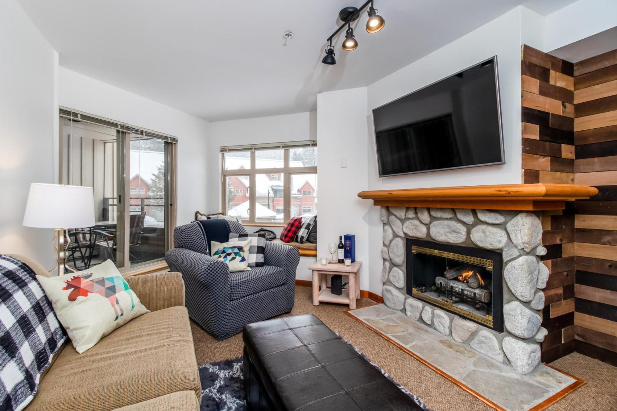 Creekside Slopeside 1Br With Pool, Hot Tub, Bbq Apartment Whistler Exterior photo