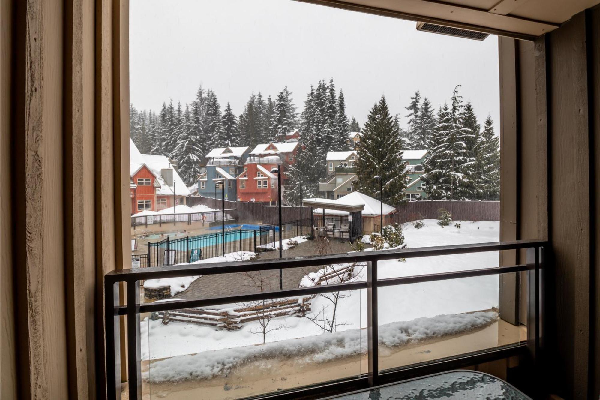 Creekside Slopeside 1Br With Pool, Hot Tub, Bbq Apartment Whistler Exterior photo